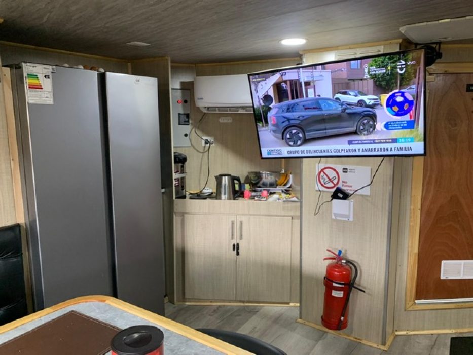 f5f3c0af-6979-4128-a24c-40e839269bbf